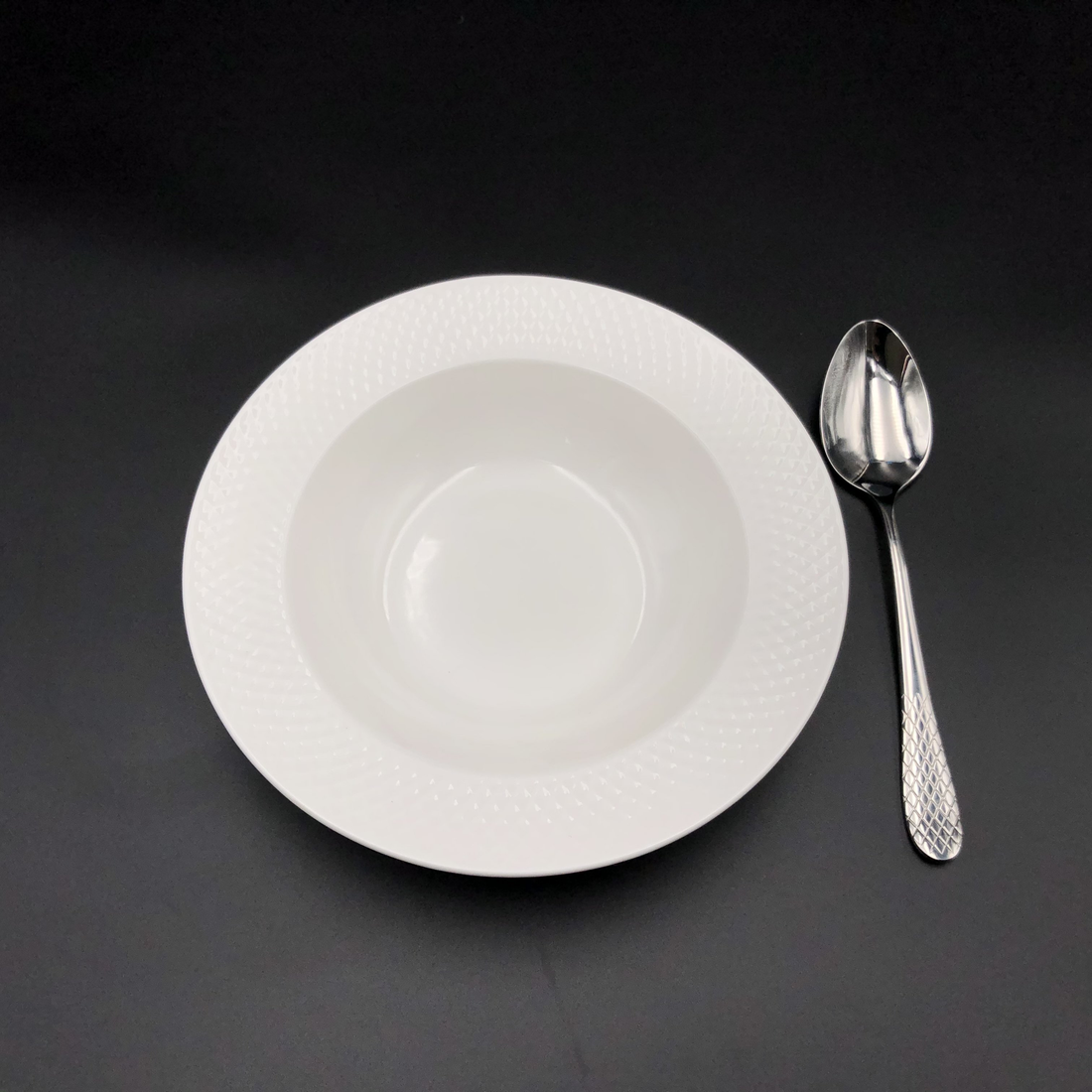 Wilmax Julia Porcelain Deep Plate Dinnerware Set for 6