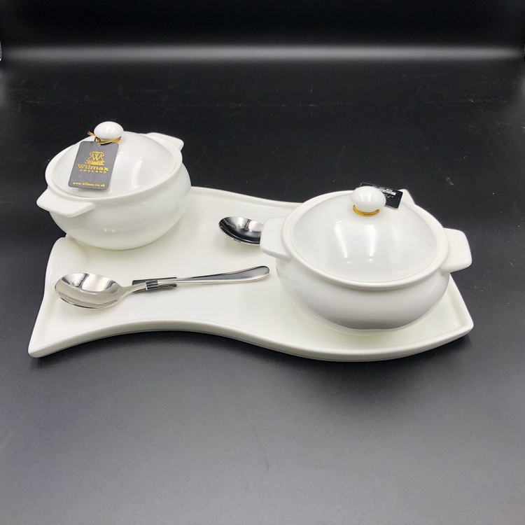 Wilmax Porcelain Baking Pot Set for 2 with Spoons