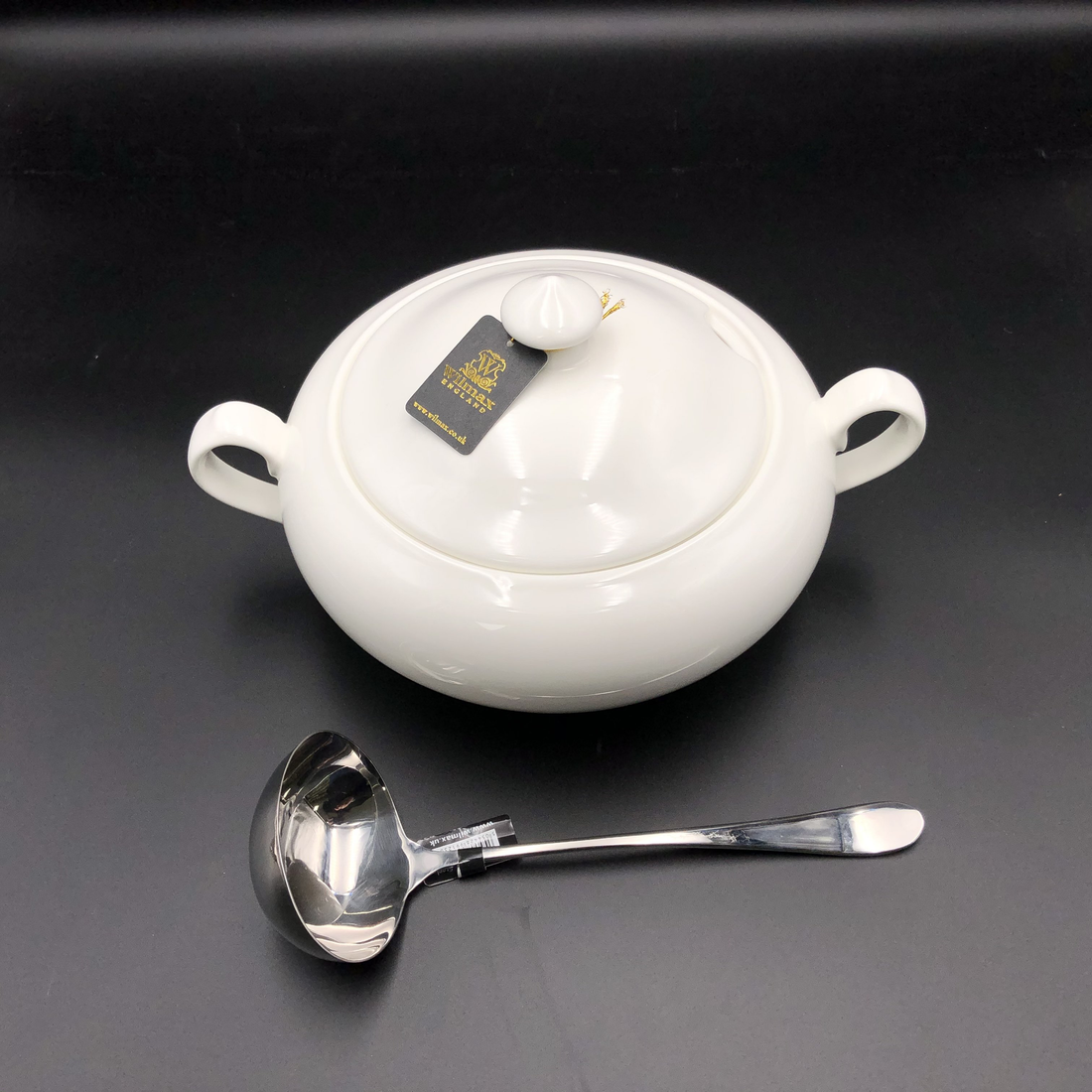 Wilmax Fine Porcelain Soup Tureen with Ladle, Family Size