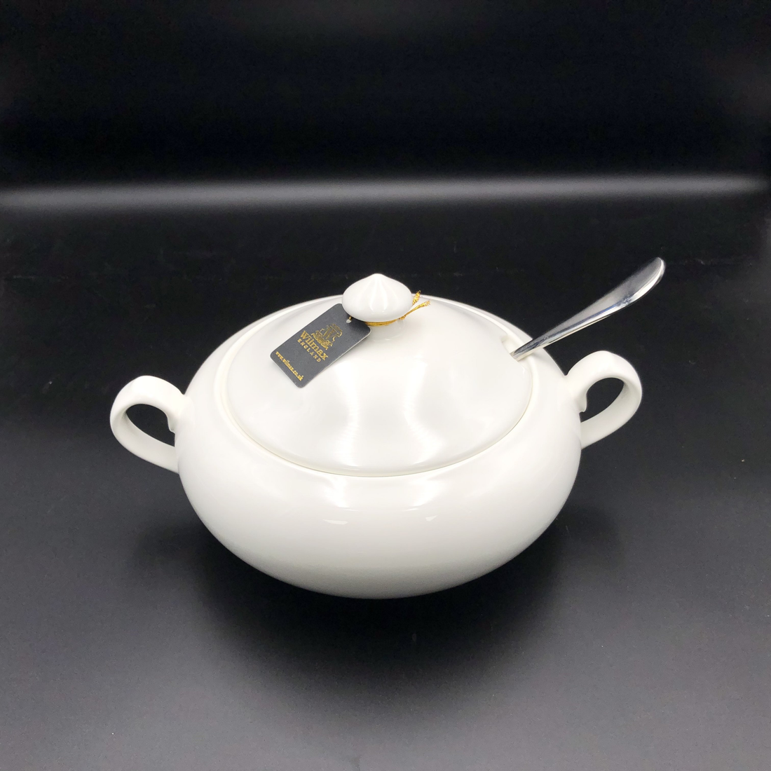 Wilmax Fine Porcelain Soup Tureen with Ladle, Family Size