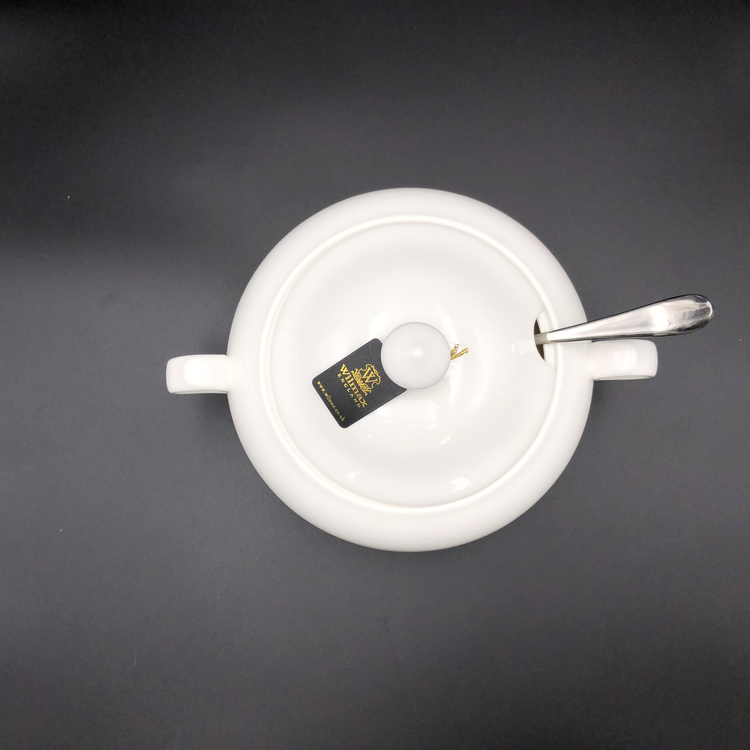 Wilmax Fine Porcelain Soup Tureen with Ladle, Family Size