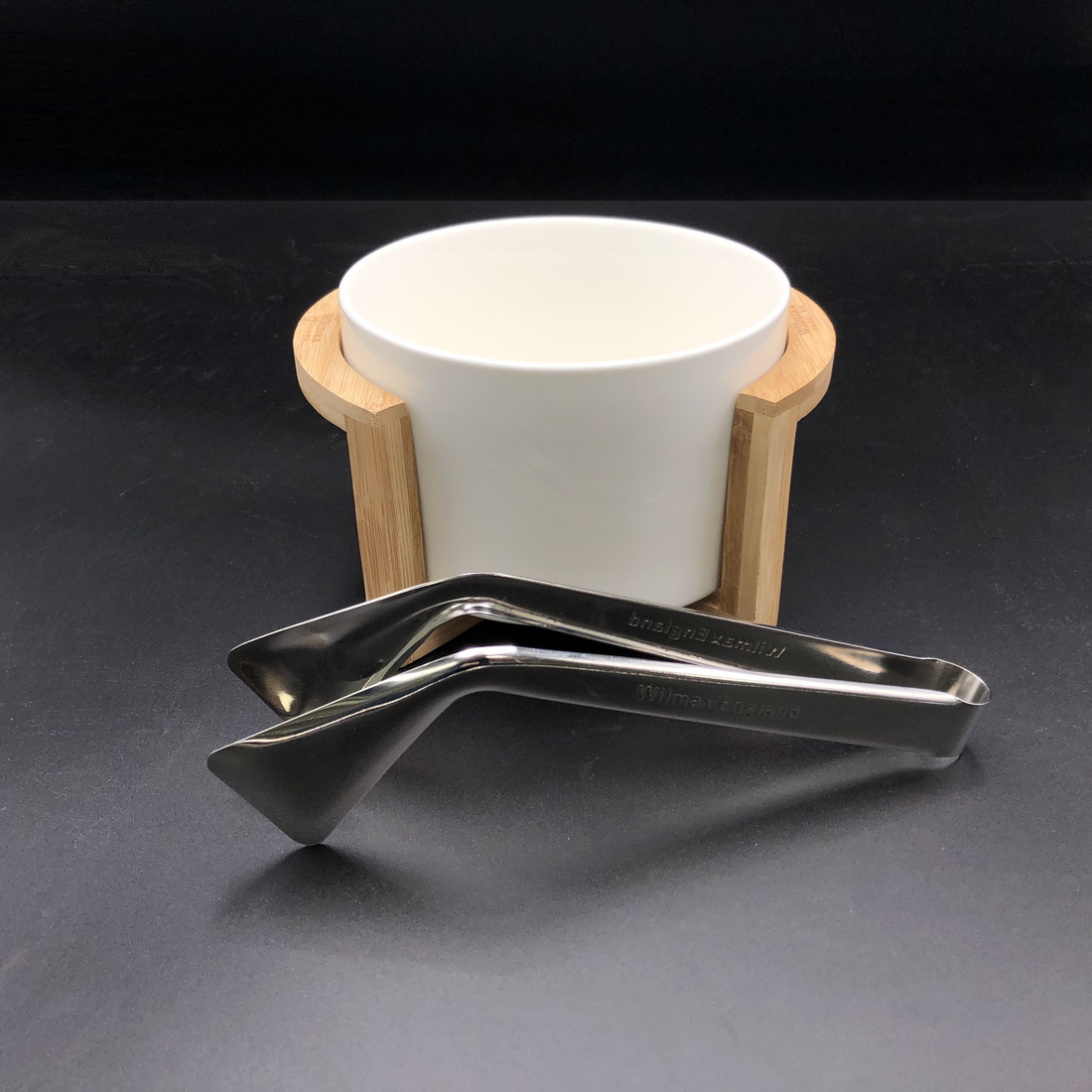 Wilmax Small Porcelain Salad Bowl Set with Bamboo Stand