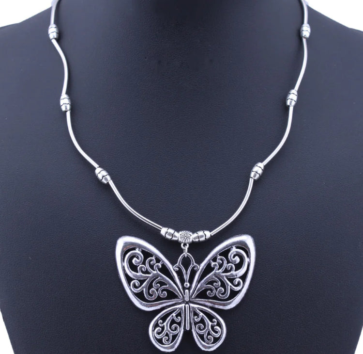 Hollow Butterfly Pendant Necklace — Adjustable Chain - Image 5