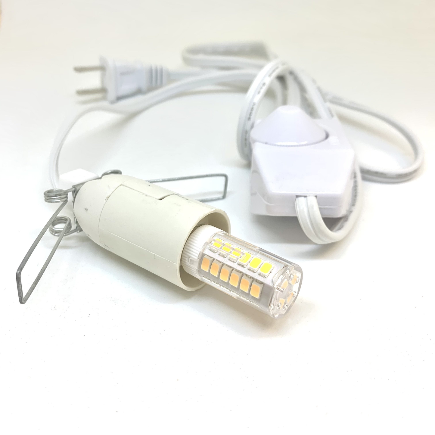 White Dimmable Electrical Cord with LED Bulb by CuartoAstral