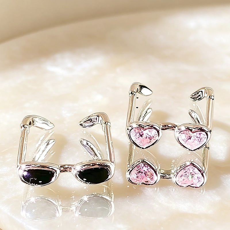 Adjustable ring with open finger opening