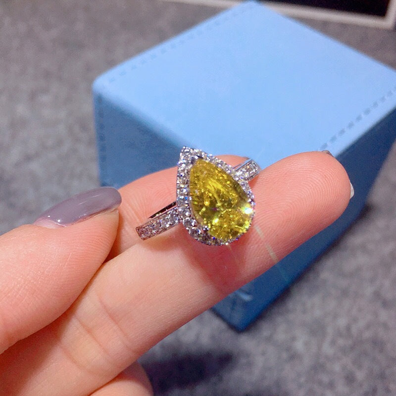 Diamond and Yellow Diamond Zircon Ring - Image 6