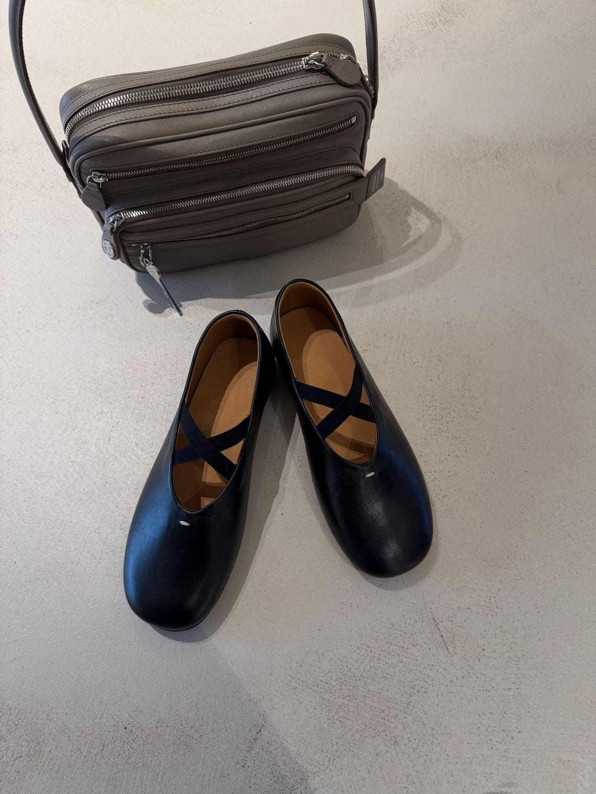 Vintage Cross-Strap Ballet Flat Shoes