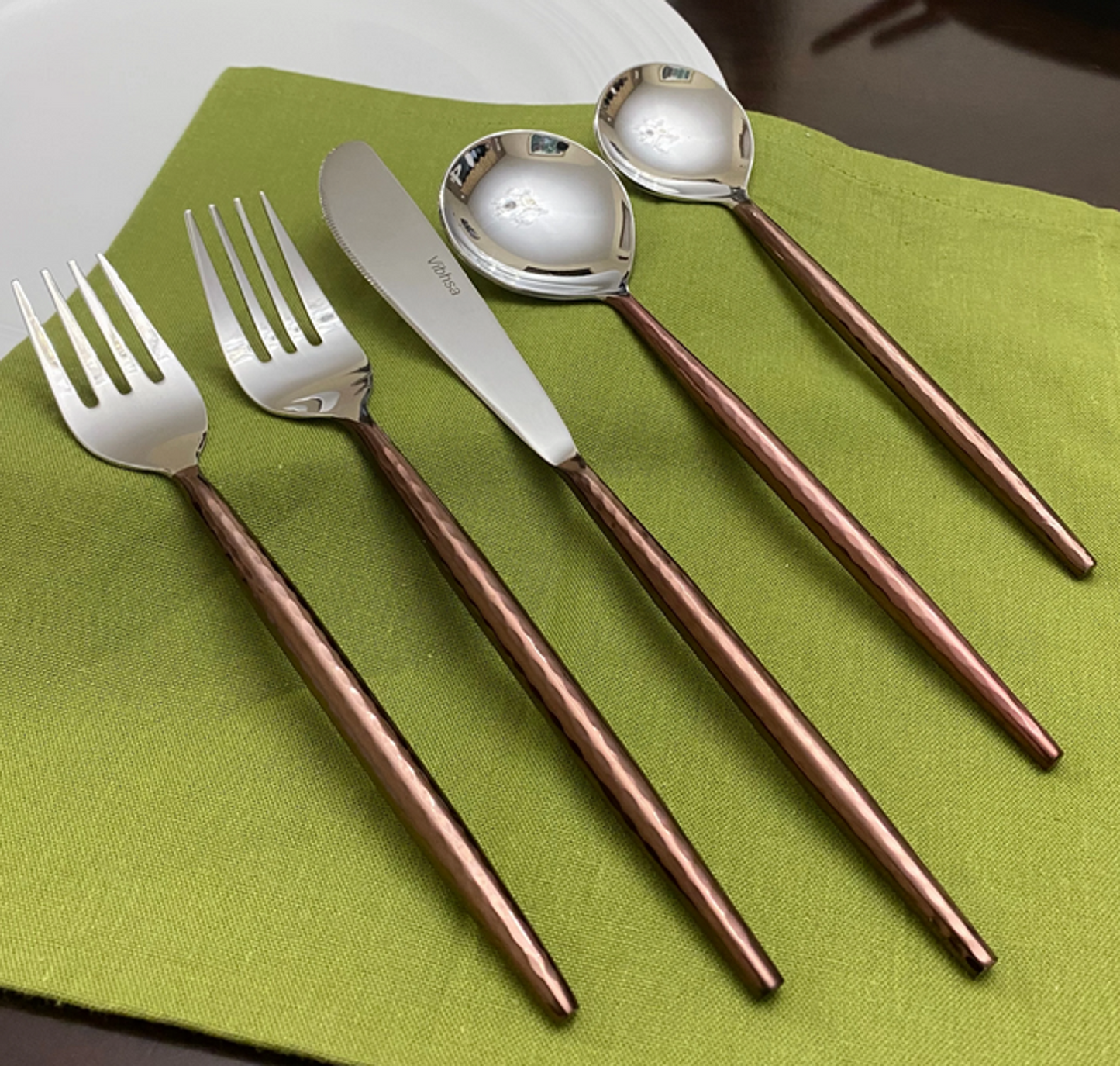 Vibhsa Hammered Stainless Steel Flatware 5-Piece Set