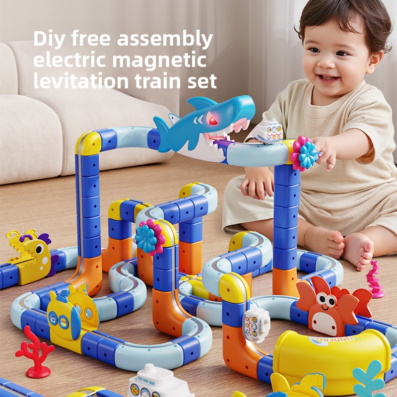 Magnetic train track set, additional photo 3