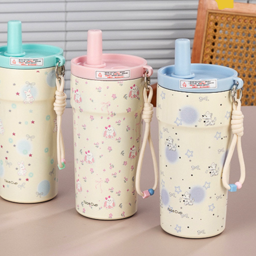 Insulated cup for female students