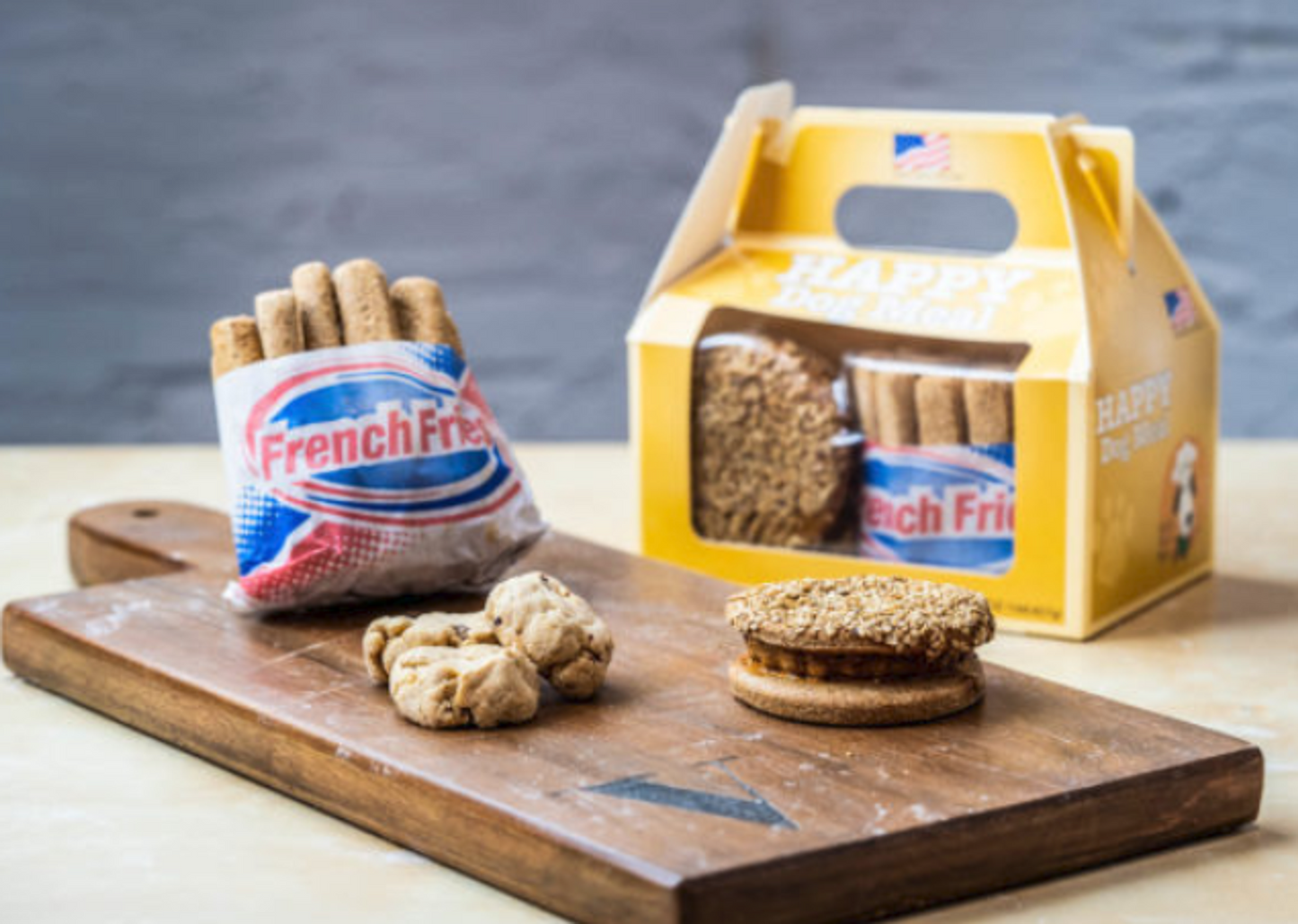 Annie's Happy Dog Meal Treat Box