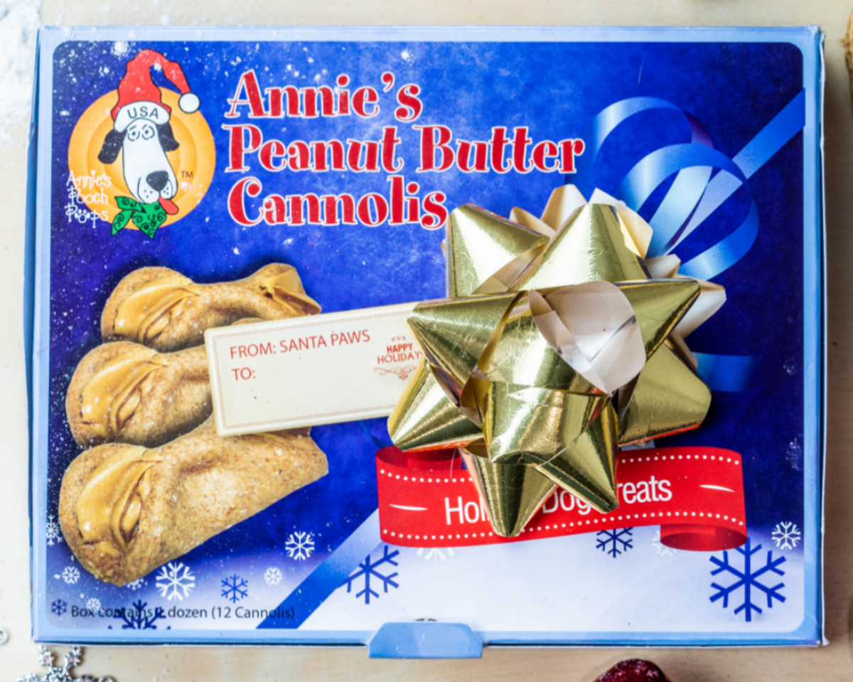 Annie's Holiday Peanut Butter Dog Cannolis - One Dozen