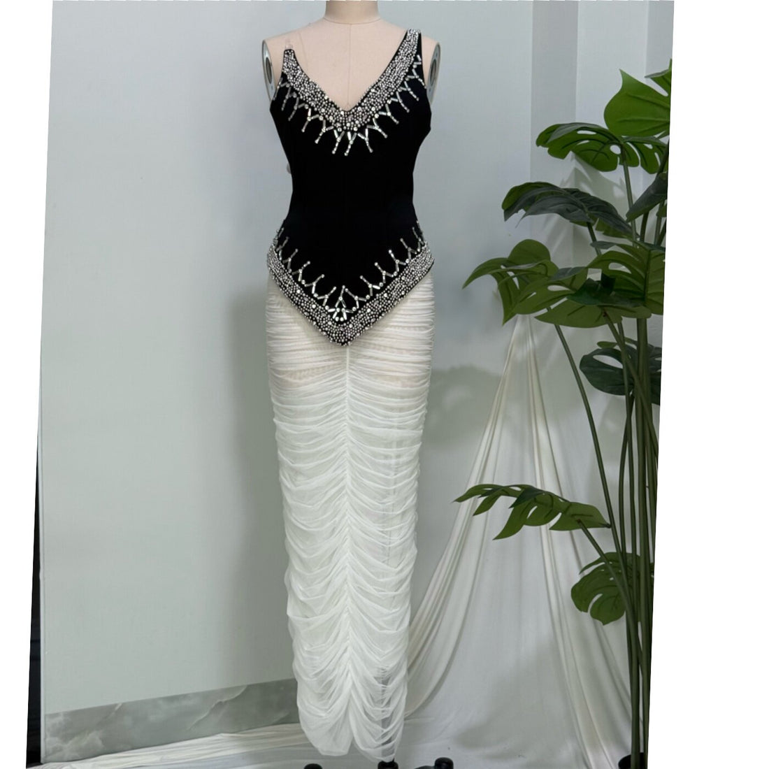 Black and white beaded sheer mesh two-piece dress, photo 6