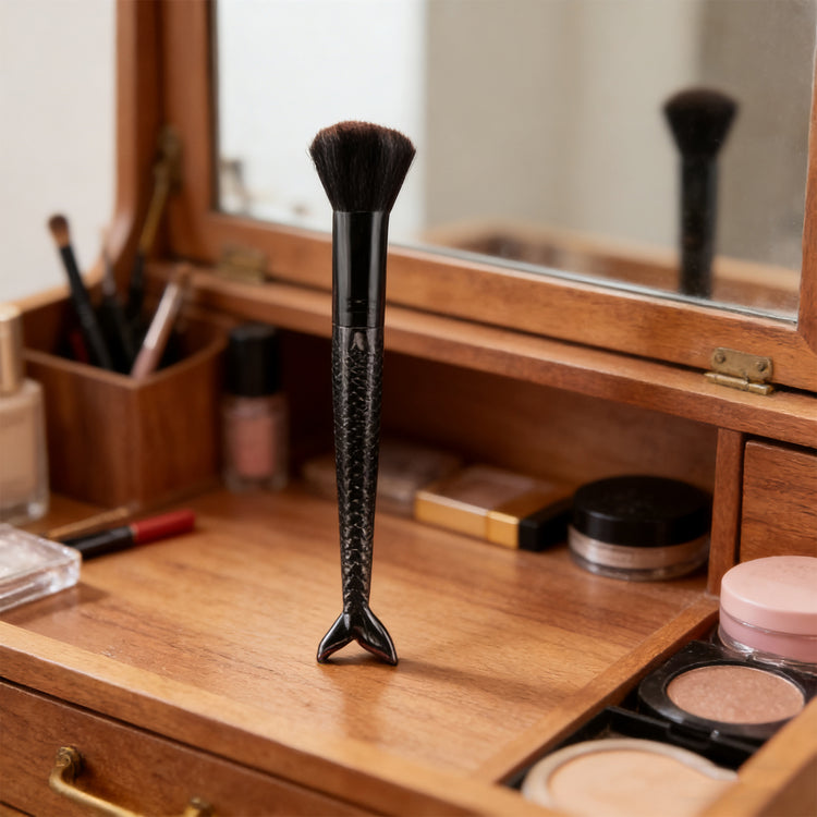 Professional foundation brush with soft bristles