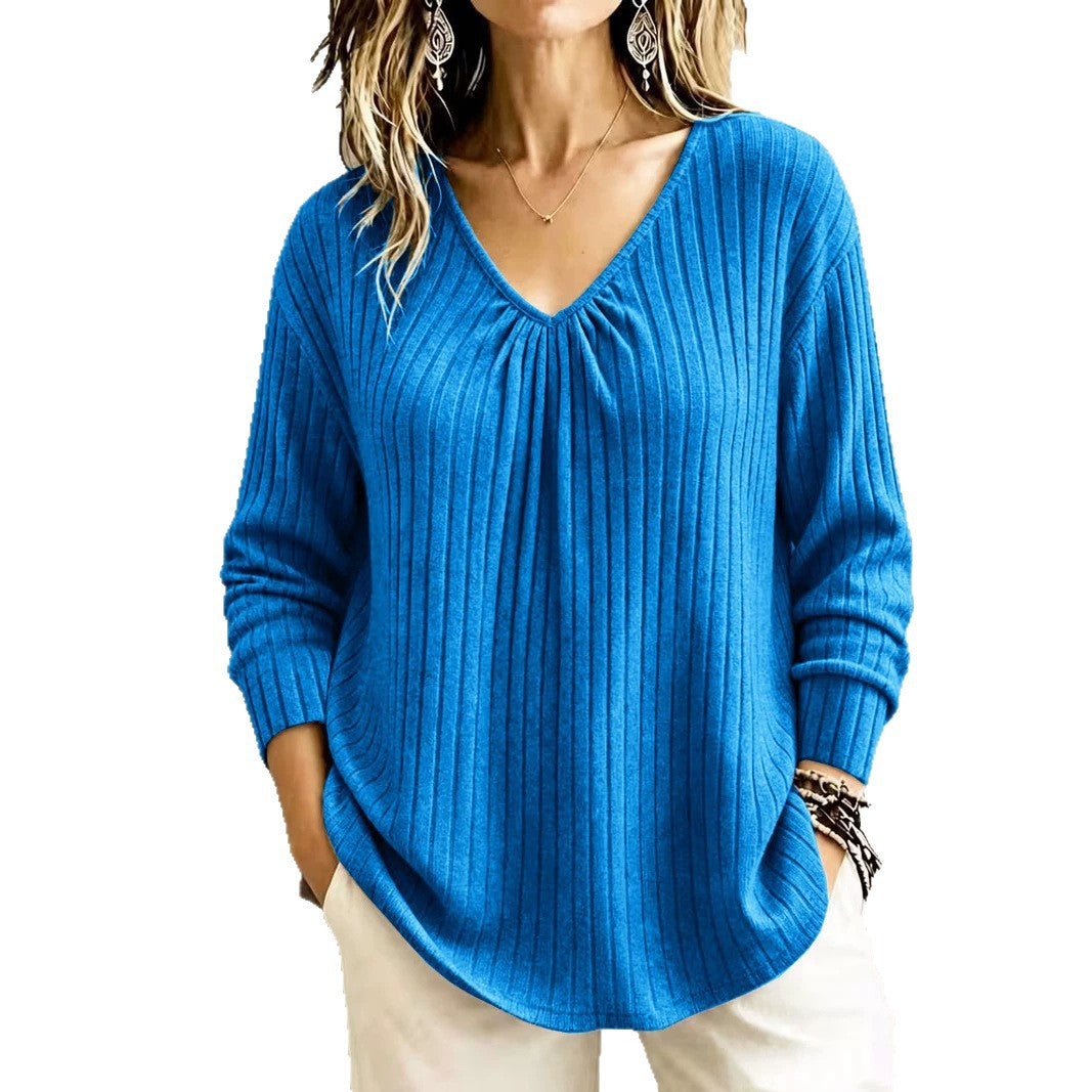 Long-sleeved pullover knit sweater