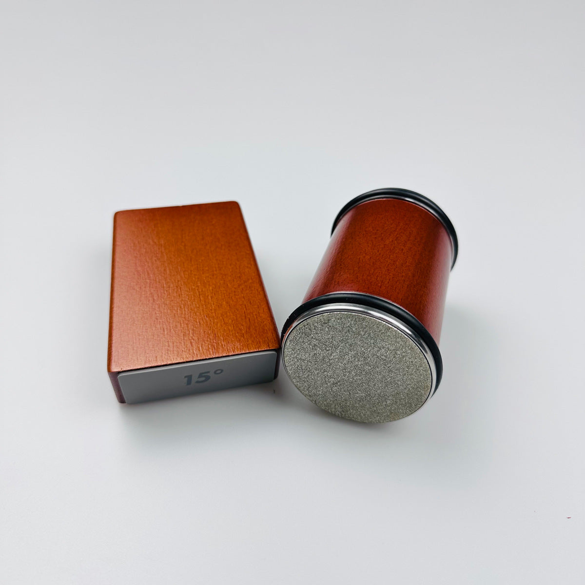 Rolling wheel knife sharpener