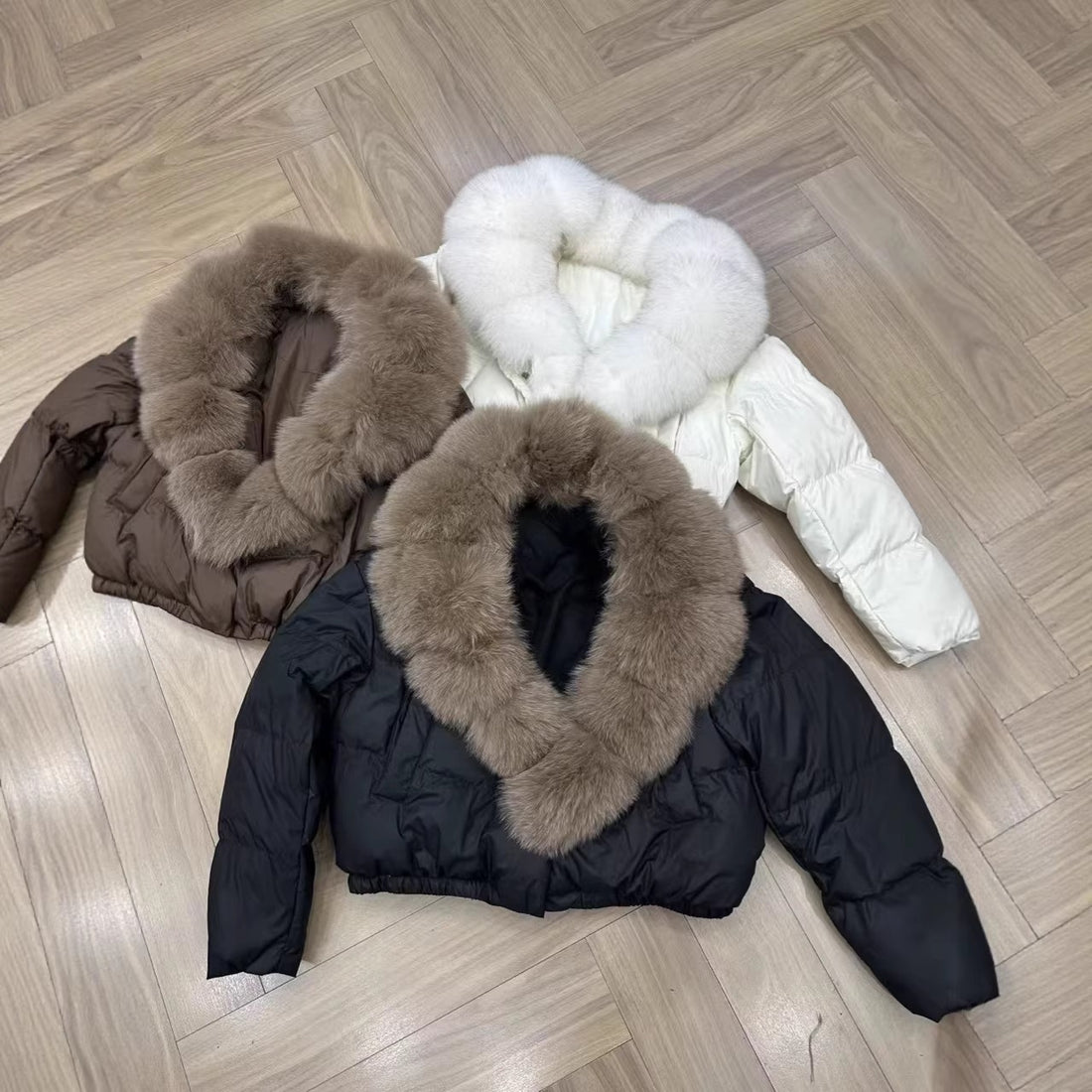 Women's short padded coat with removable faux fur collar, photo 1