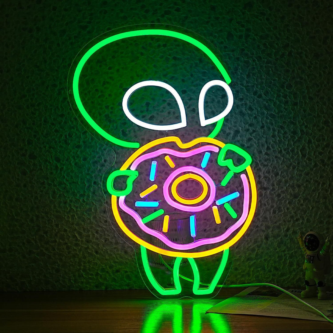 Alien UFO LED Neon Sign Light for Bedroom Game Room Bar Party Decoration