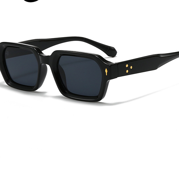 Retro Square Frame UV400 Protection Lightweight Sunglasses