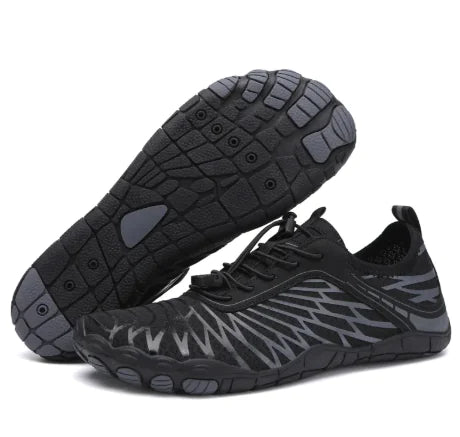 Lightweight flexible water shoes