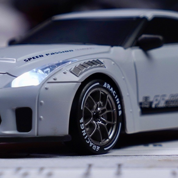 1:24 Scale Remote Control Drift Car