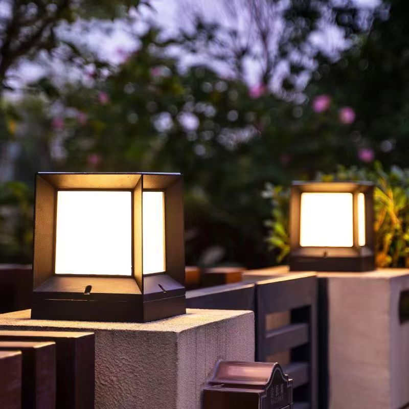Modern Solar Column Head Lamp