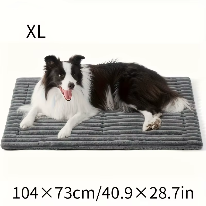 Removable cover detail on dog bed mat