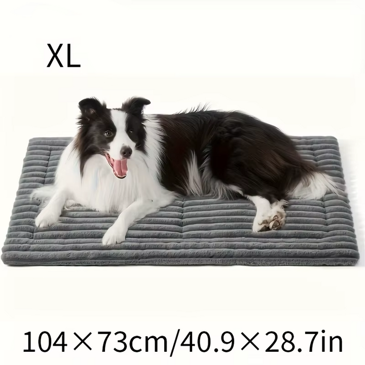 Removable cover detail on dog bed mat