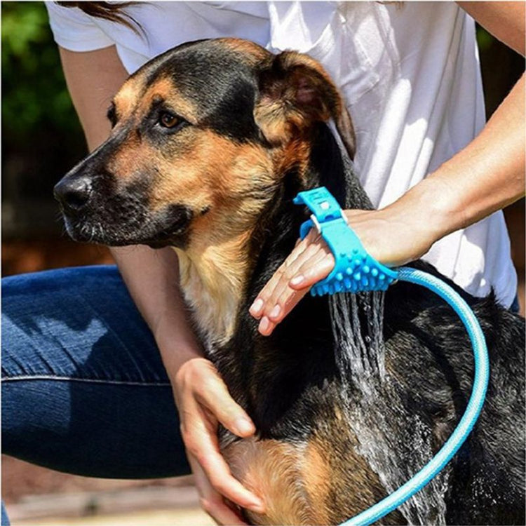 Ergonomic non-slip handle of the pet bath brush