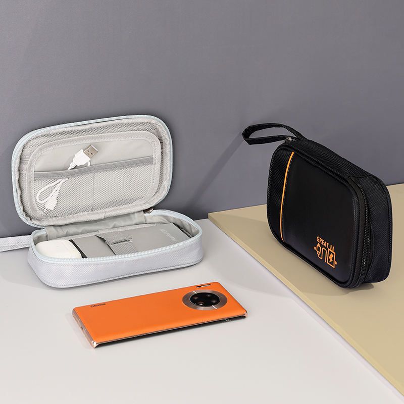 Electronics cable organizer bag zip closure detail