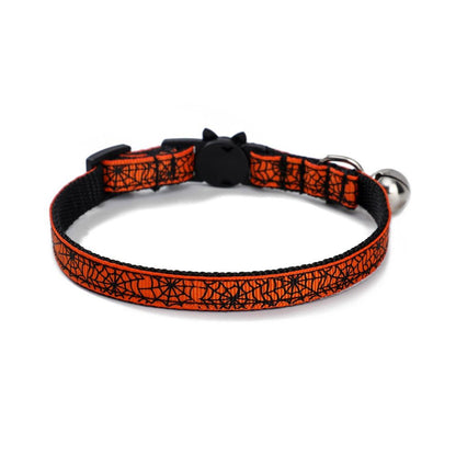 Halloween pet collar in skull pattern