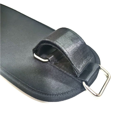 Hip thrust belt adjustable closure detail