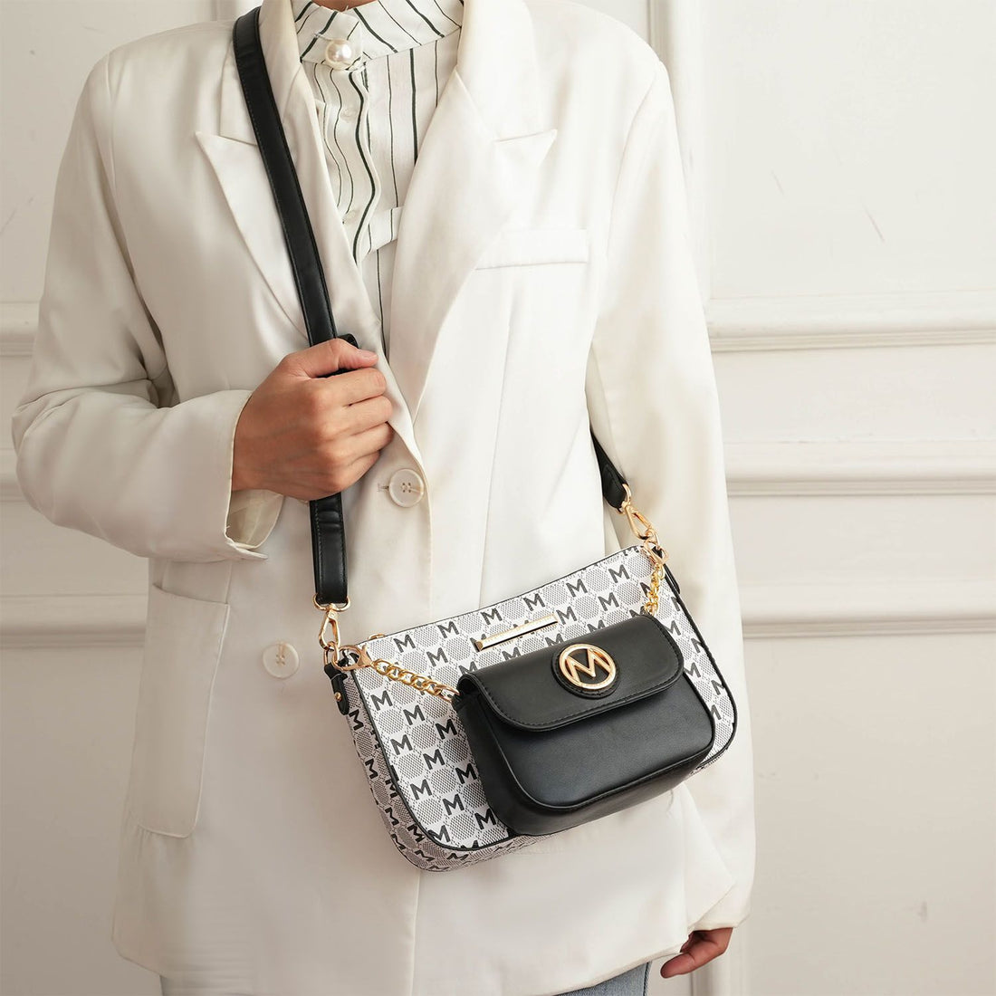 MKF Ciri Double Crossbody Bag26