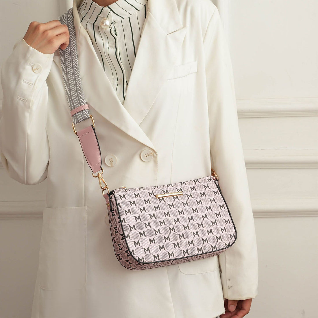 MKF Ciri crossbody strap and hardware close-up