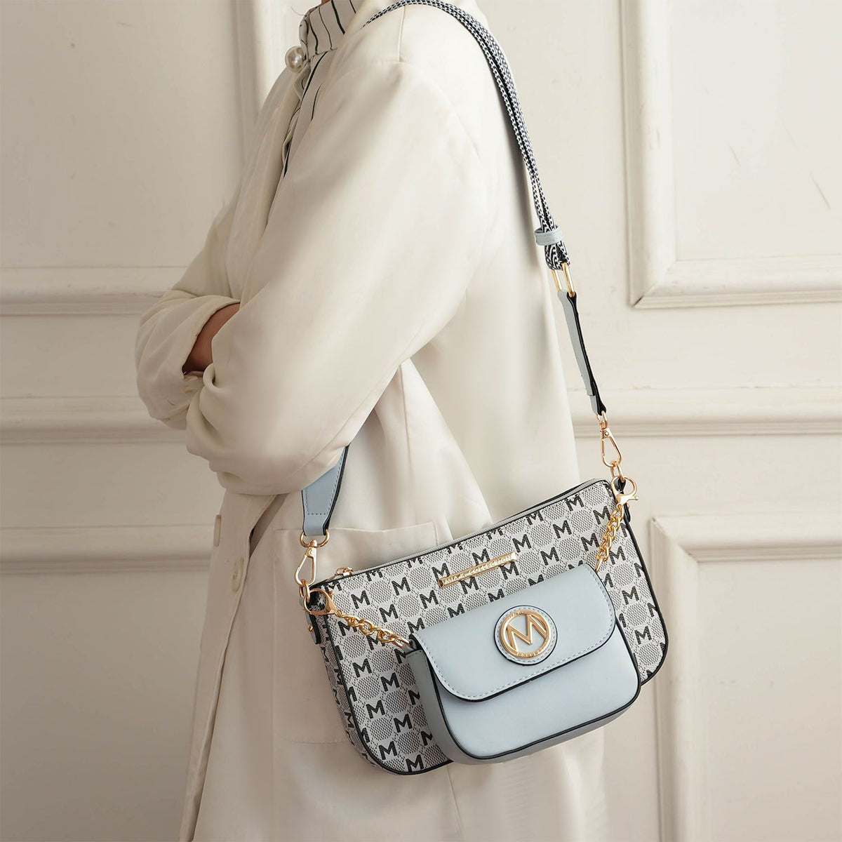 MKF Ciri double crossbody bag in neutral color, lifestyle scene