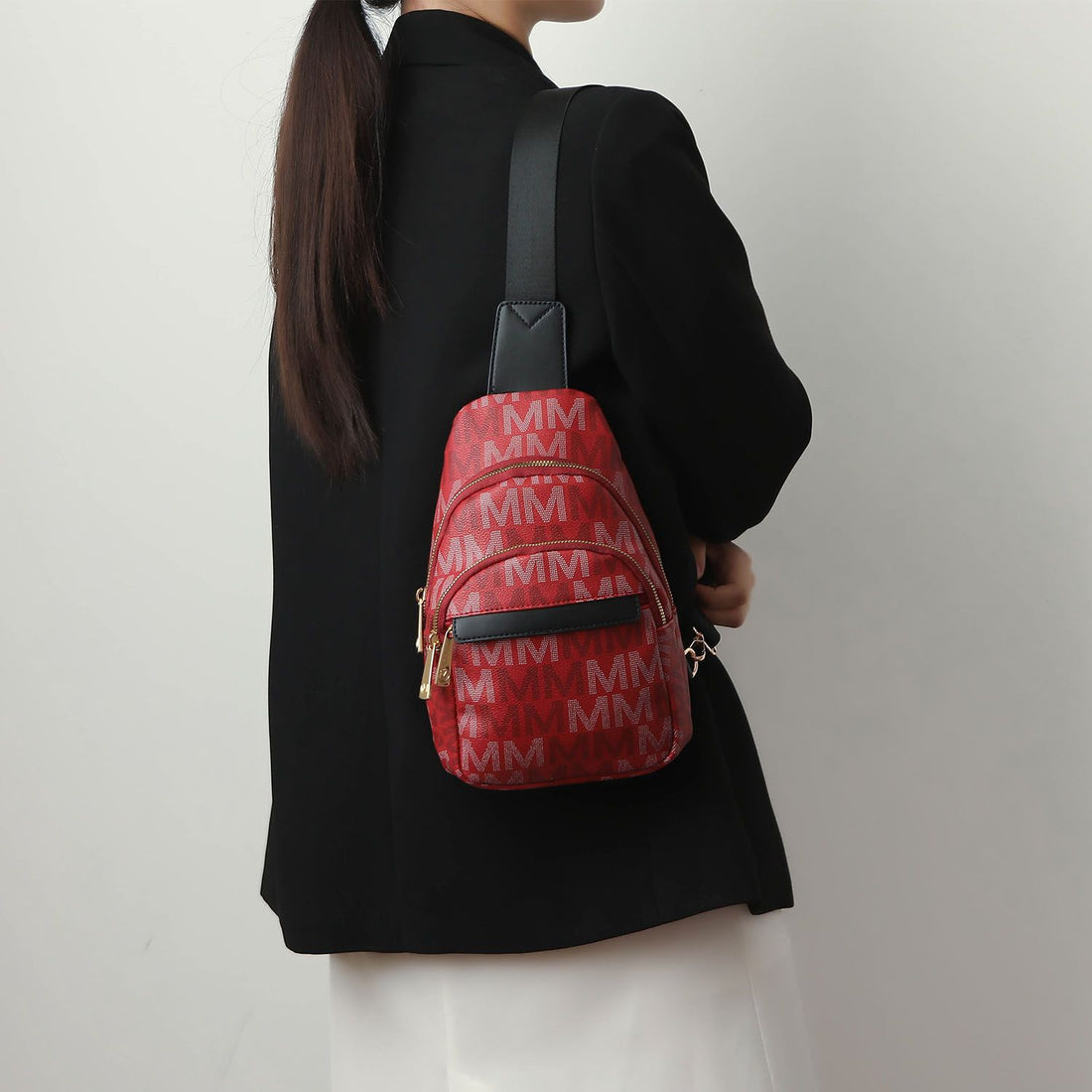 MKF Helaena Logo Sling Bag37