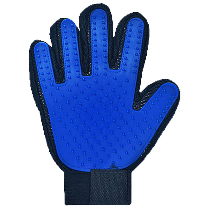 Pet grooming glove silicone tips close-up