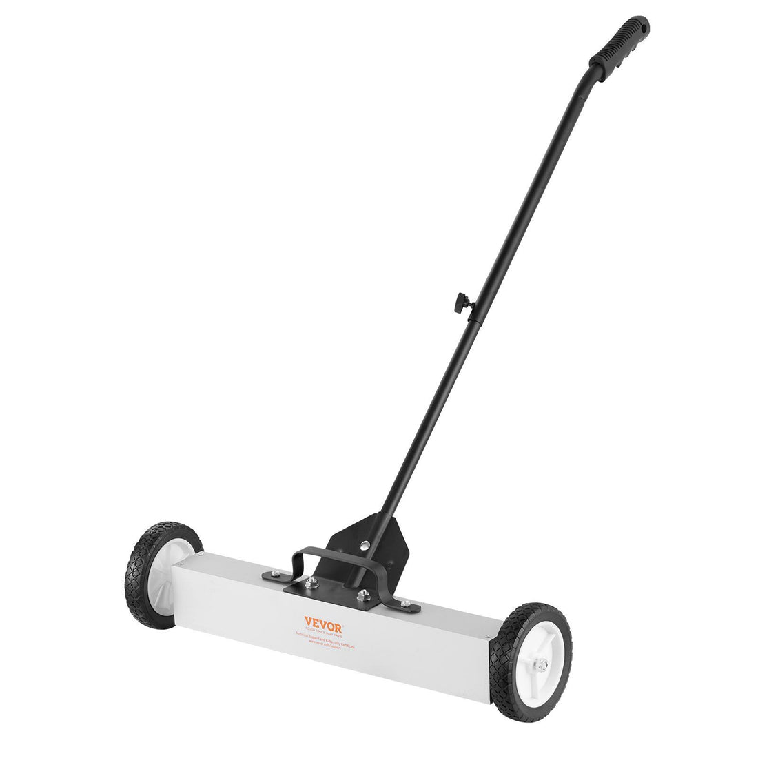 Rolling Magnetic Sweeper 50lbs Pickup detail view