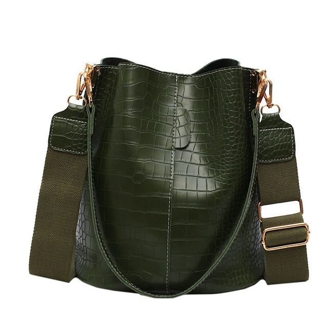 Single shoulder bucket handbag main product view