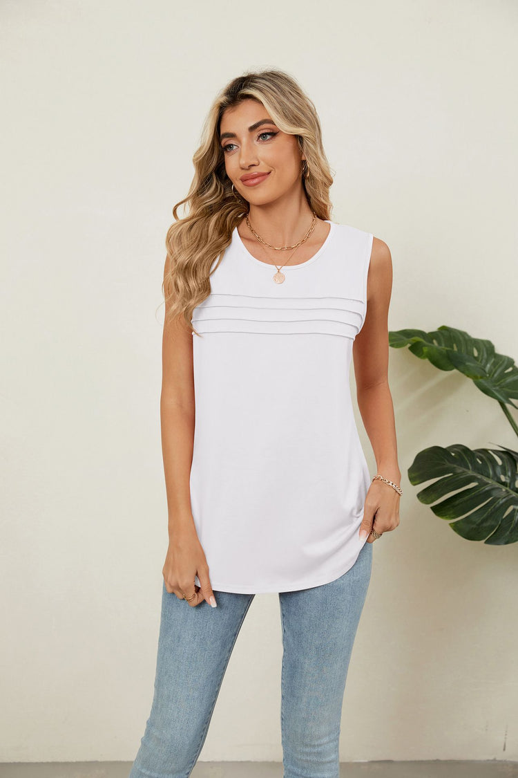 Sleeveless tank top detail of neckline