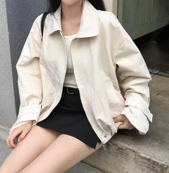 Women's short loose-fit trench coat with lapel collar, photo 7