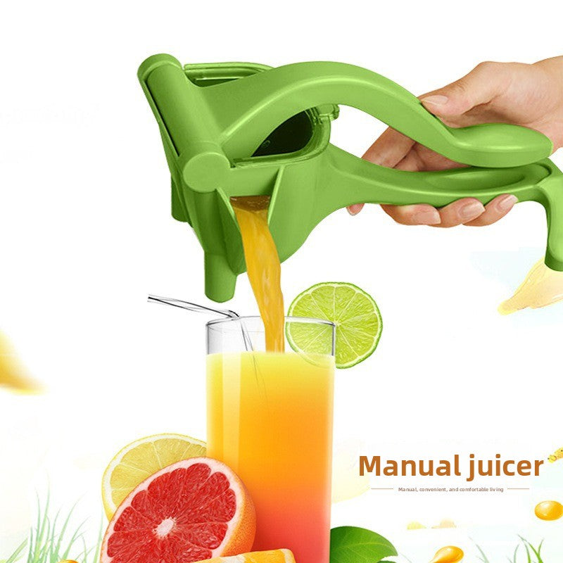 Manual juicer for extracting orange juice
