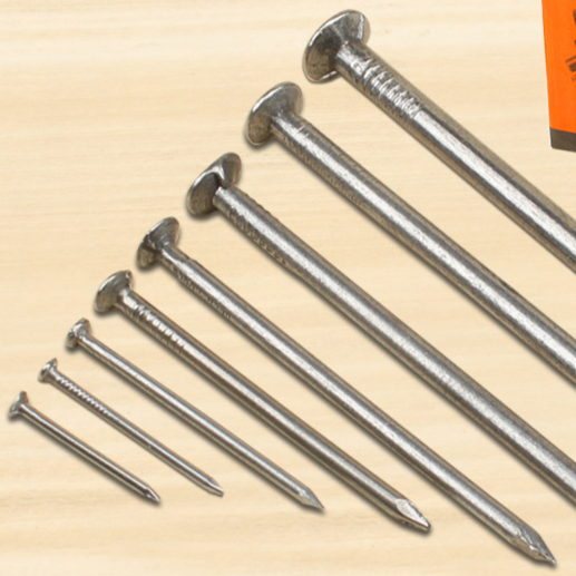Fine iron nails for wood, long and made of solid wood board