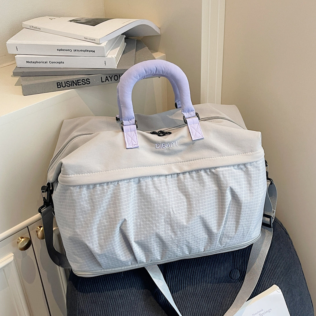 Large Capacity Lightweight Travel Bag