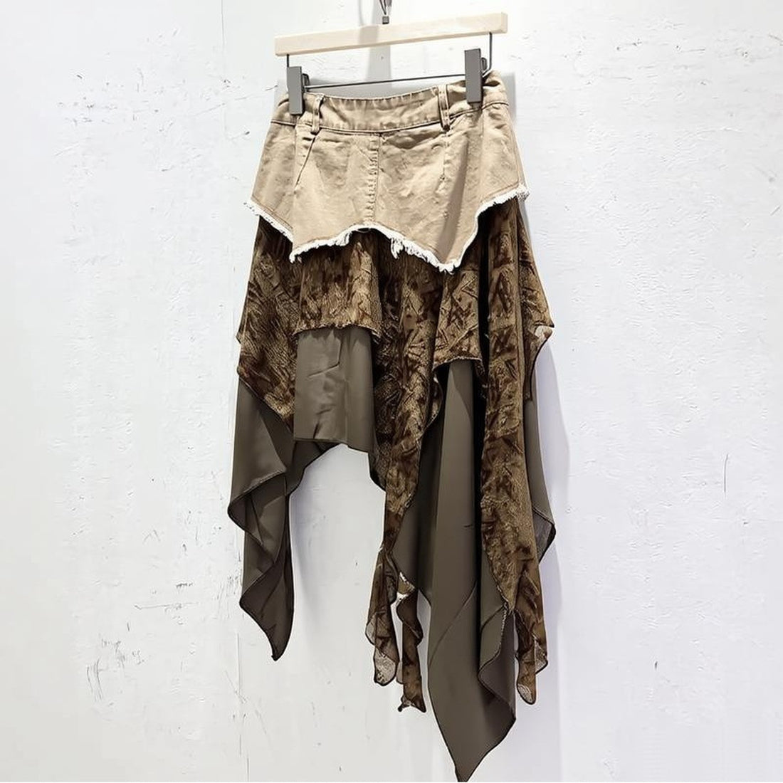 Women's American Retro Wasteland Style Irregular Hem Ribbon Decorated Denim Pleated Skirt
