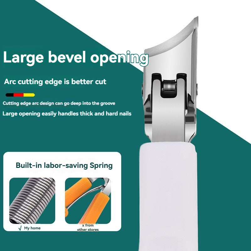 Angled nail clippers with oblique head