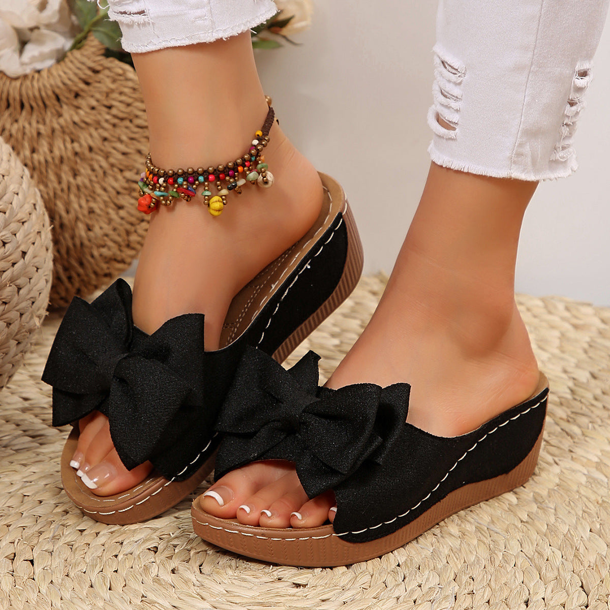 Womens Wedge Heel Slippers with Flower Decoration