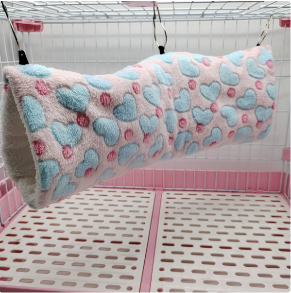 Plush tunnel nest for hamsters, full view