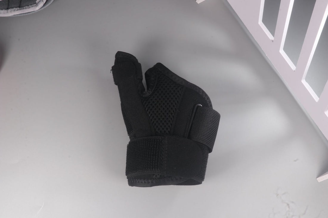 Breathable Nylon Thumb Wrist Support Strap for Basketball and Sports Protection