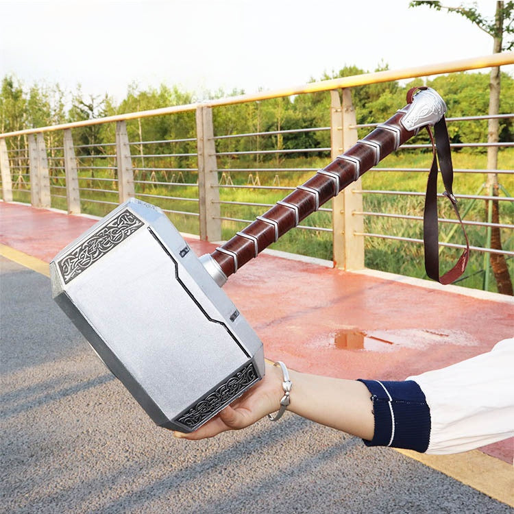 New Quake toy Thunder Axe pu props